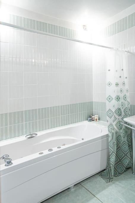 Very Spacious & Modern 3Bed Near Airport & Centre Sofía Exterior foto